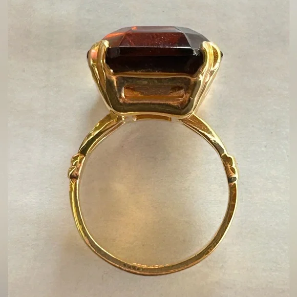 Vintage 1978 Avon Smokey Topaz Cocktail Ring - Picture 3 of 7